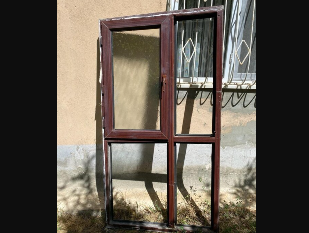 4 gözlü çıkma pencere meşe renkli